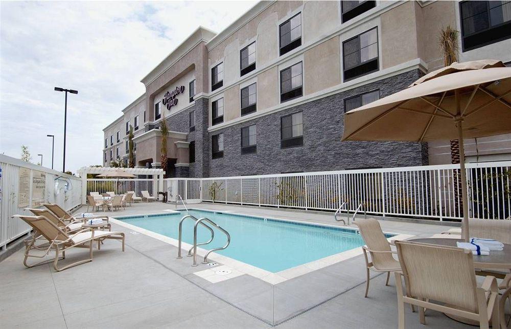 Hampton Inn & Suites Chino Hills Exterior photo